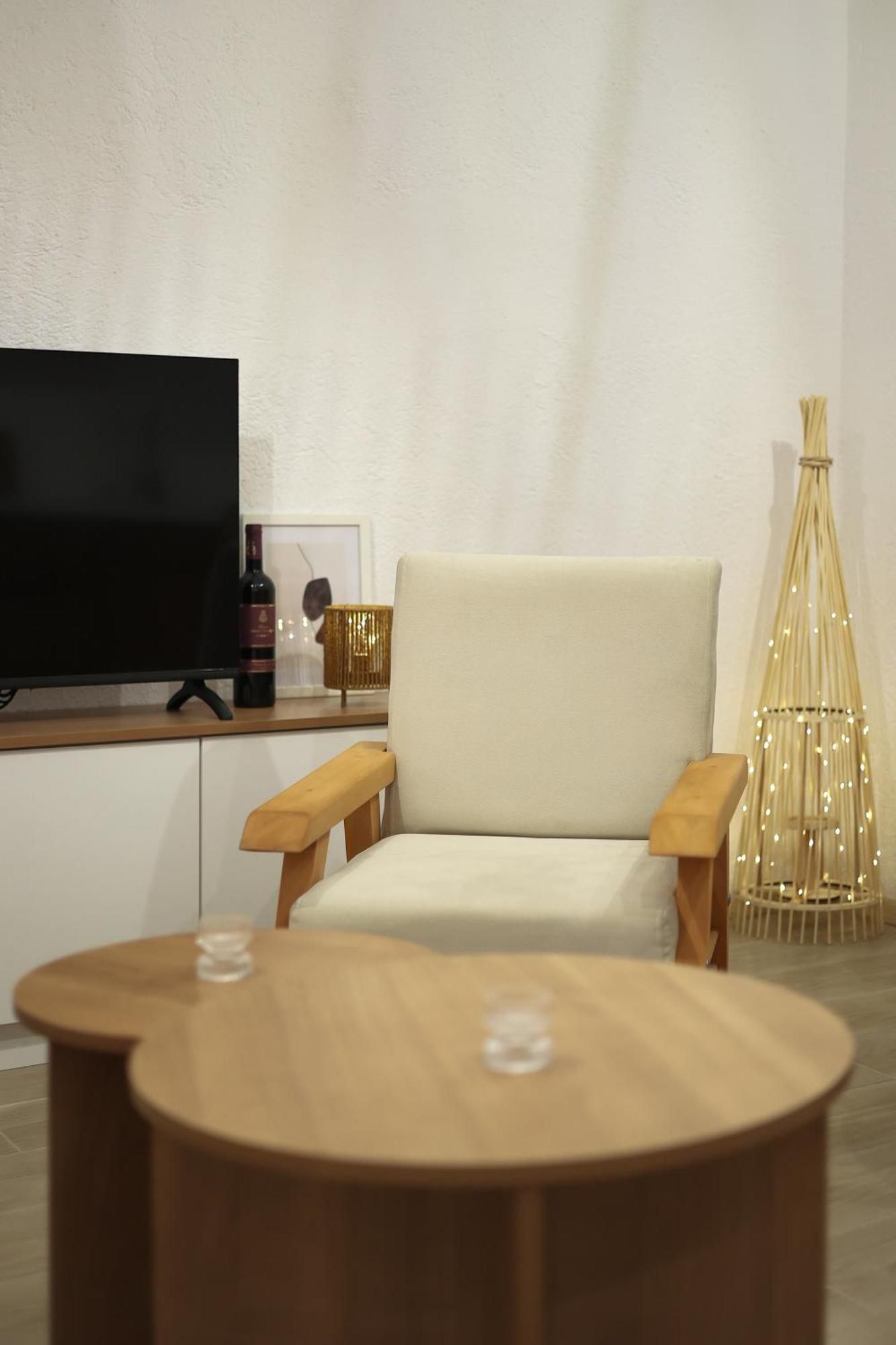 Apartment L 25 *
